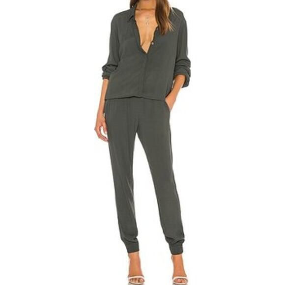 Monrow Crepe Long Sleeve Jumpsuit Collared Button Up Elastic Waist Gray XS - Picture 1 of 5